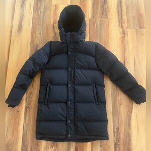 Aritzia The Super Puff Mid Black Hooded Puffer Coat